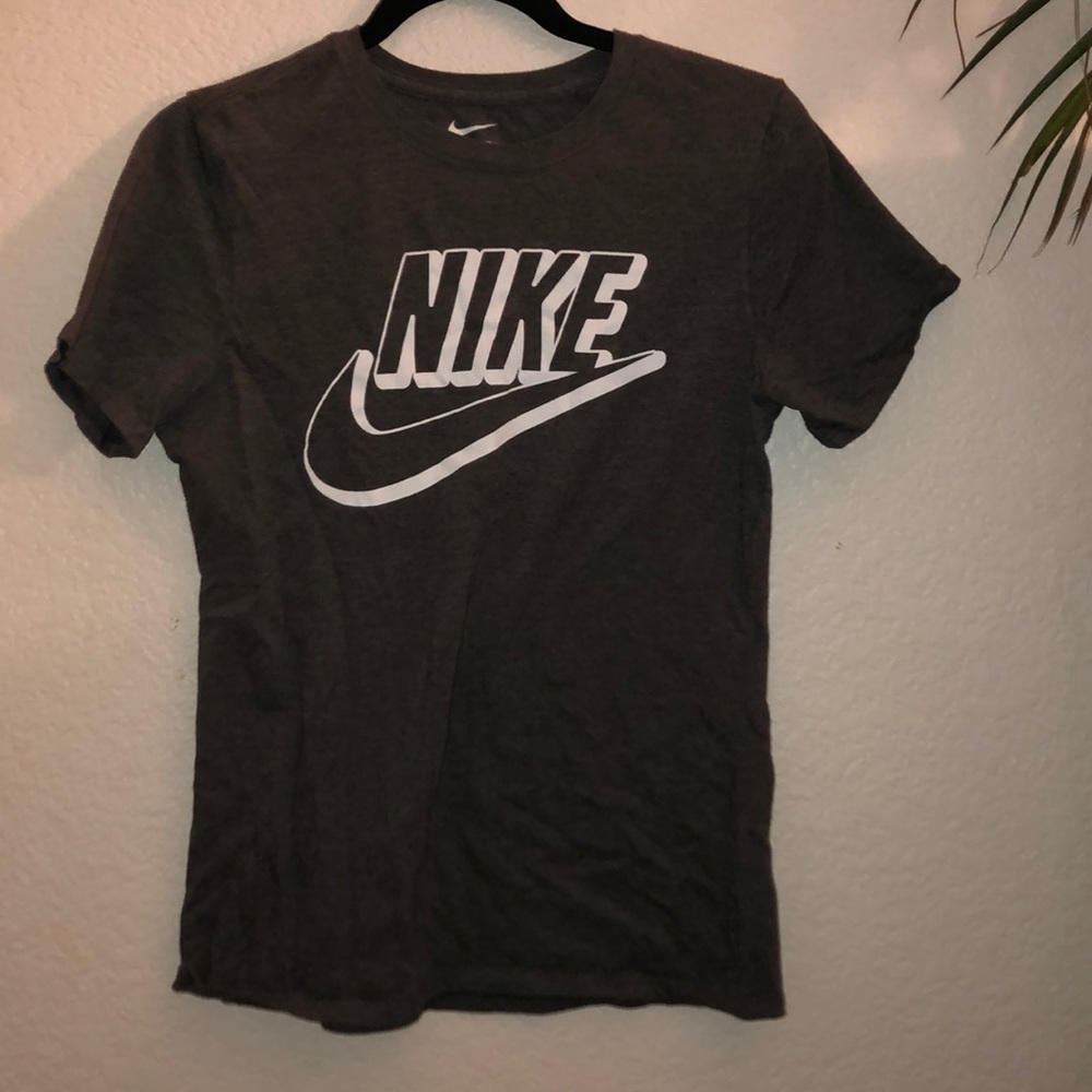Nike t shirt